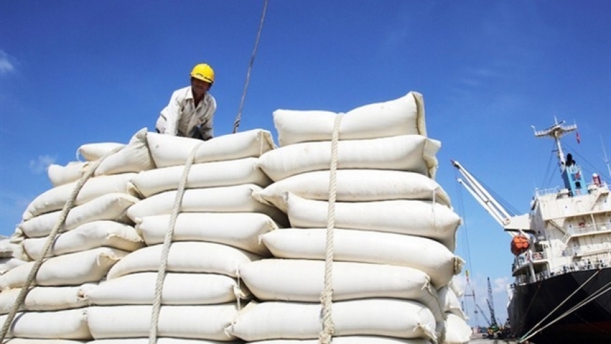 MoIT seeks feedback on import tariff quotas for Cambodian rice and tobacco